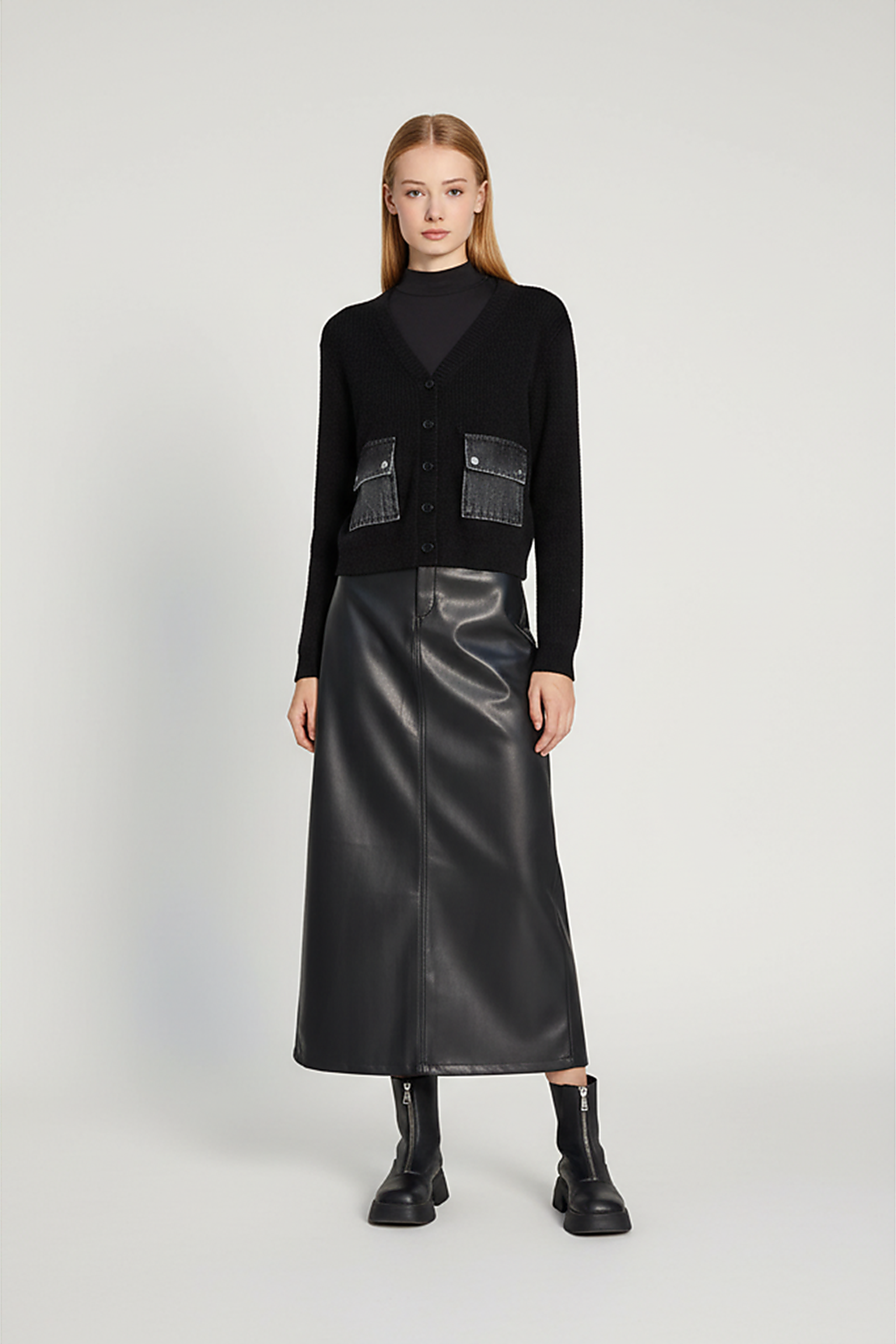 Denim V-Neck Midi Dress - Thorne & Ivy