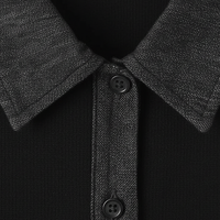 Sleeveless maxi dress. Detail of denim collar and neckline.