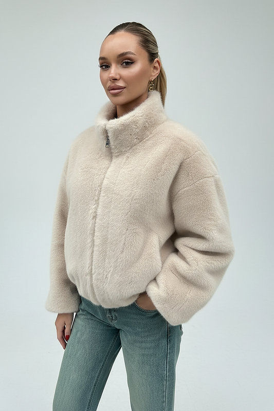 Faux fur jacket zipper detail.