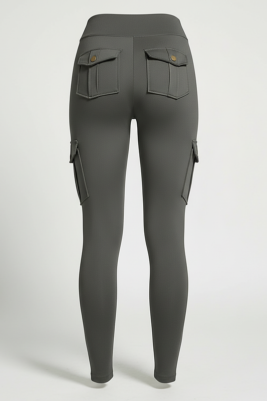 Seamless yoga pant, close-up fabric and pocket detail.