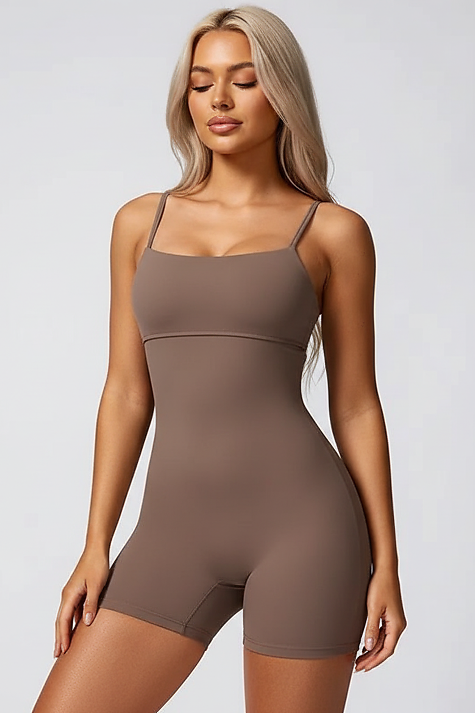 V-back top, front view on model.