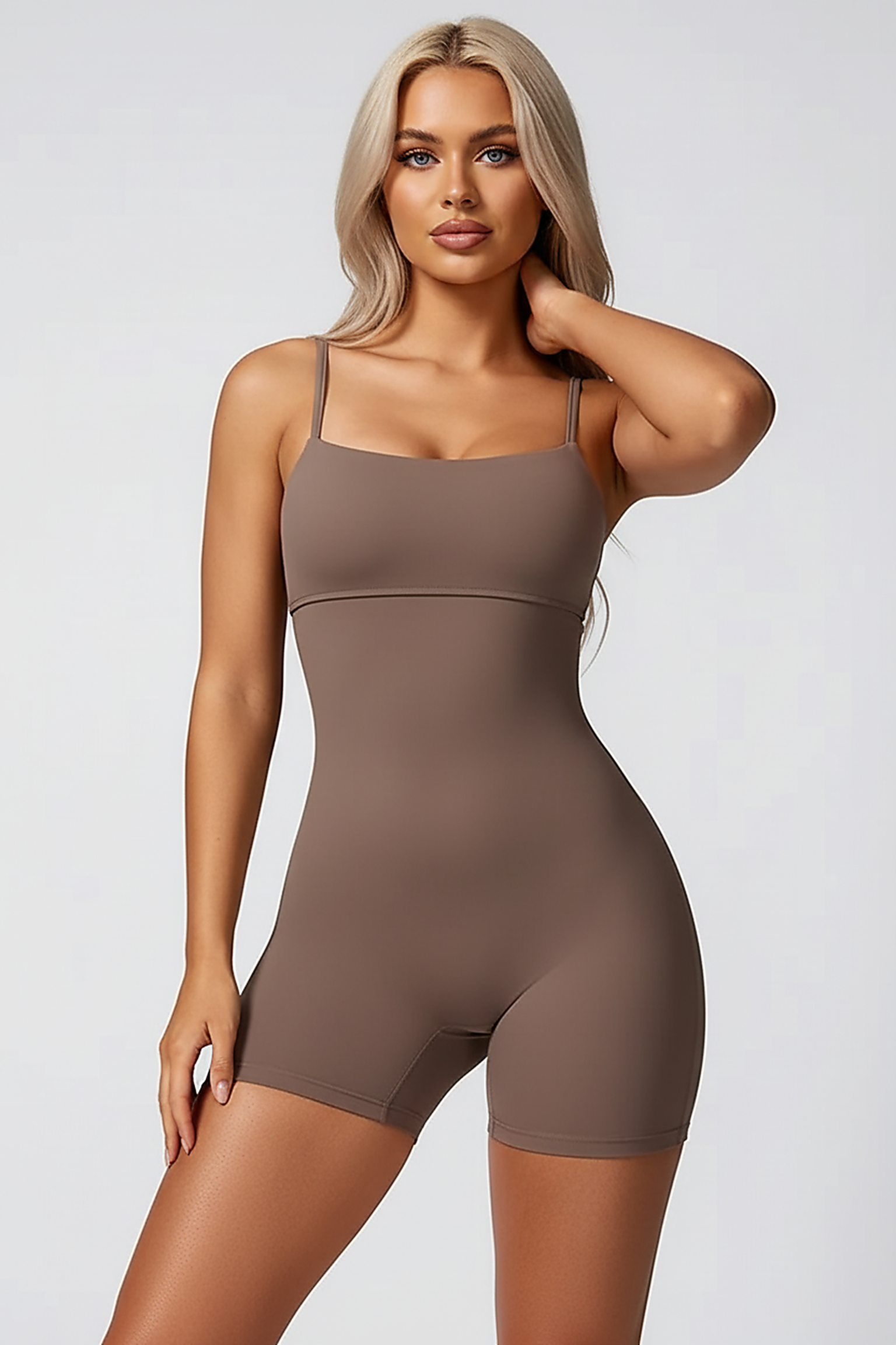 V-back top, back view on model.