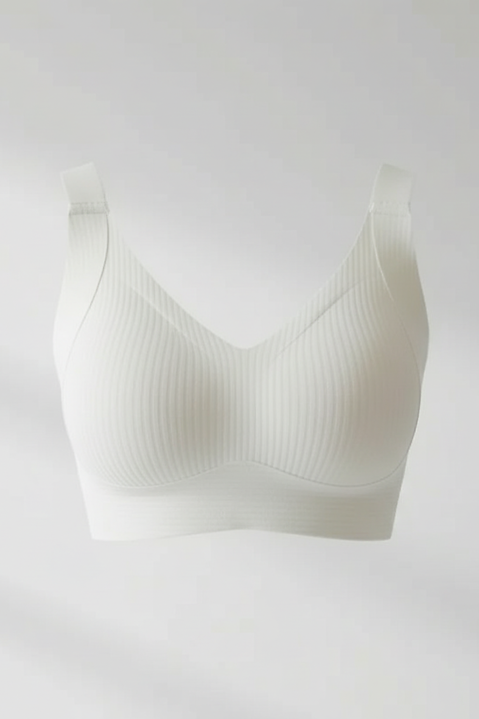 Women's anti-sag bra fabric detail.